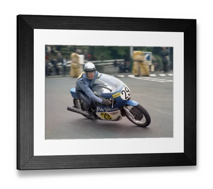 Framed Print : Pete Gibson (Seeley) 1971 Senior TT Framed Print : Pete Gibson (Seeley) 1971 Senior TT