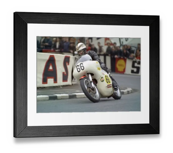 Framed Print : Don Grant (Norton) 1971 Senior TT Framed Print : Don Grant (Norton) 1971 Senior TT
