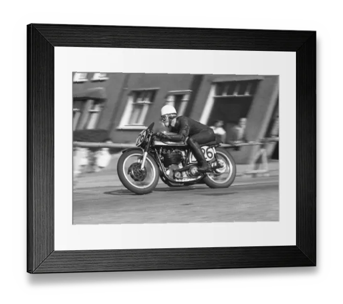 Framed Print : John Lewis (Norton) 1958 Senior Manx Grand Prix Framed Print : John Lewis (Norton) 1958 Senior Manx Grand Prix