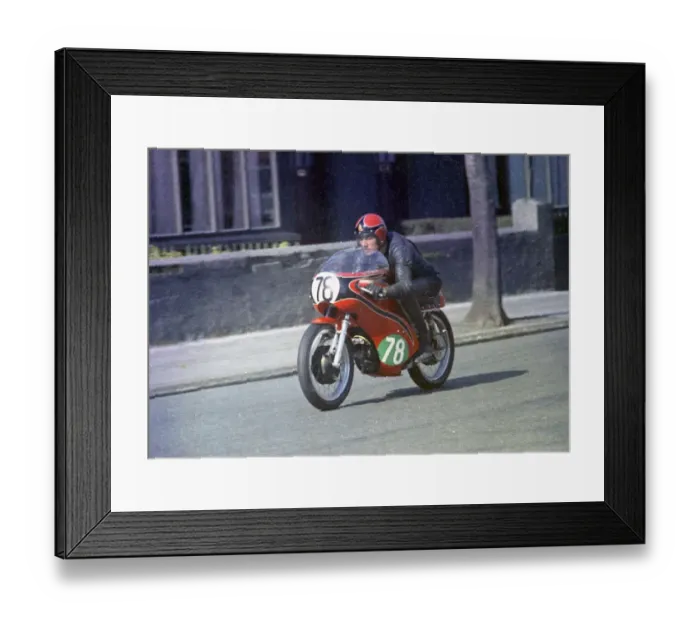 Framed Print : Brian Lee (Aermacchi) 1970 Lightweight Manx Grand Prix Framed Print : Brian Lee (Aermacchi) 1970 Lightweight Manx Grand Prix