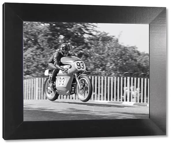 Roger Lees (Triumph) 1971 Senior Manx Grand Prix