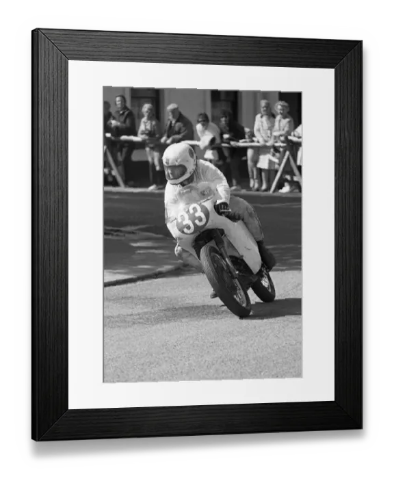 Framed Print : Reg Lennon (Aermacchi) 1973 Lightweight Manx Grand Prix Framed Print : Reg Lennon (Aermacchi) 1973 Lightweight Manx Grand Prix