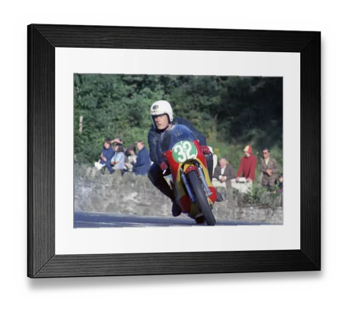 Framed Print : Bill Lawrence (Yamaha) 1974 Lightweight Manx Grand Prix Framed Print : Bill Lawrence (Yamaha) 1974 Lightweight Manx Grand Prix