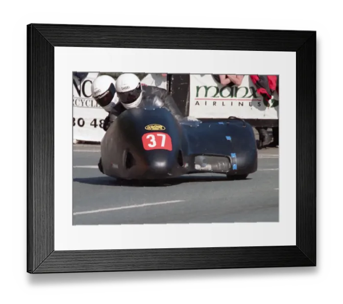 Framed Print : Ben Dixon & Mark Lambert (Windle Yamaha) 1999 Sidecar TT Framed Print : Ben Dixon & Mark Lambert (Windle Yamaha) 1999 Sidecar TT