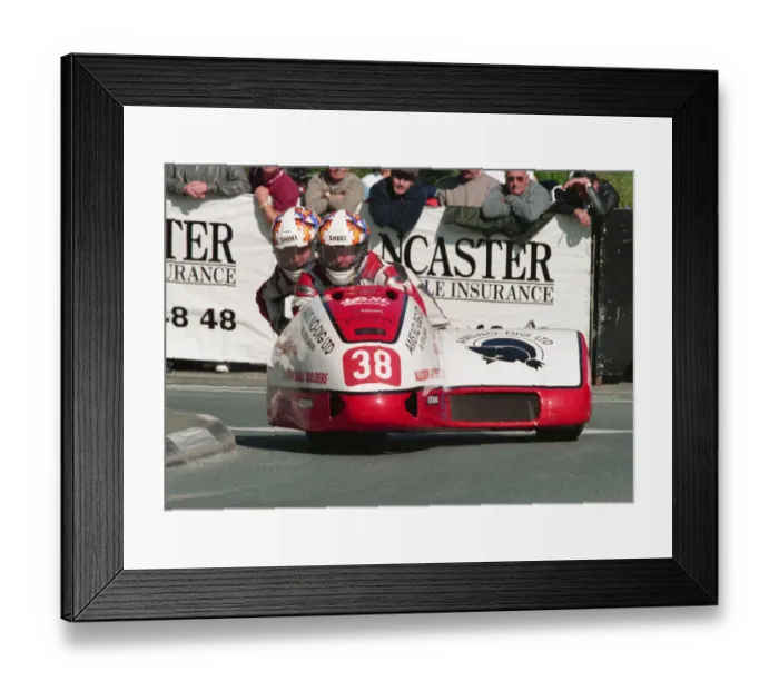 Framed Print : Gary Bryan & Ivan Murray (Baker Yamaha) 1999 Sidecar TT Framed Print : Gary Bryan & Ivan Murray (Baker Yamaha) 1999 Sidecar TT