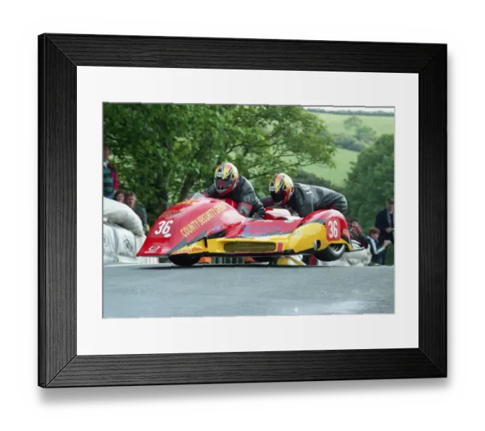 Framed Print : Philip Dongworth & John Luebke (Ireson Kawasaki) 2000 Sidecar TT Framed Print : Philip Dongworth & John Luebke (Ireson Kawasaki) 2000 Sidecar TT