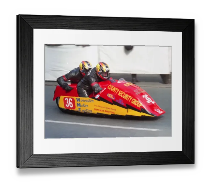 Framed Print : Philip Dongworth & John Luebke (Ireson Kawasaki) 2000 Sidecar TT Framed Print : Philip Dongworth & John Luebke (Ireson Kawasaki) 2000 Sidecar TT