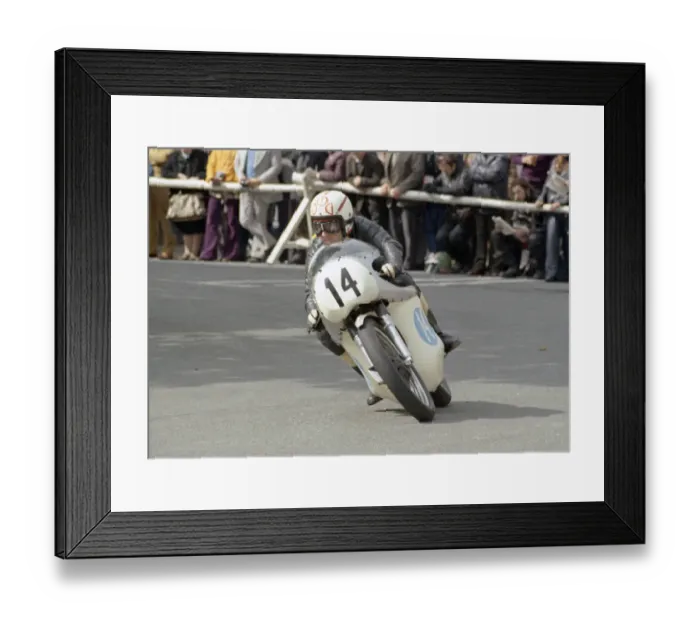 Framed Print : David Dann (Norton) 1974 Junior Manx Grand Prix Framed Print : David Dann (Norton) 1974 Junior Manx Grand Prix