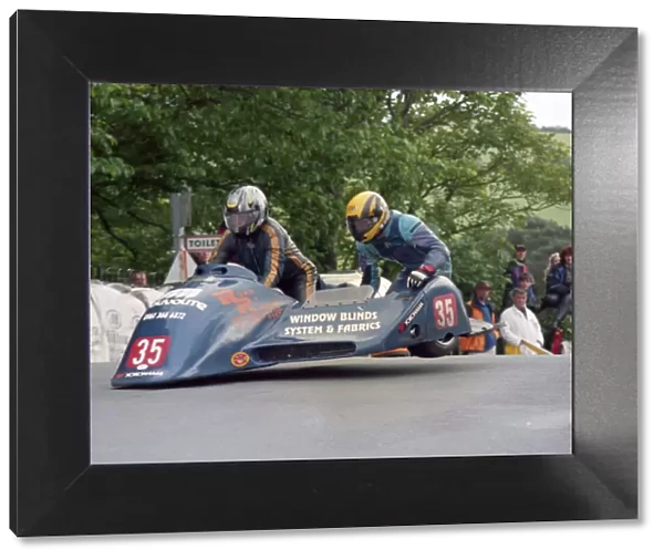 John Booth & Danny Chapman (Yamaha) 2000 Sidecar TT