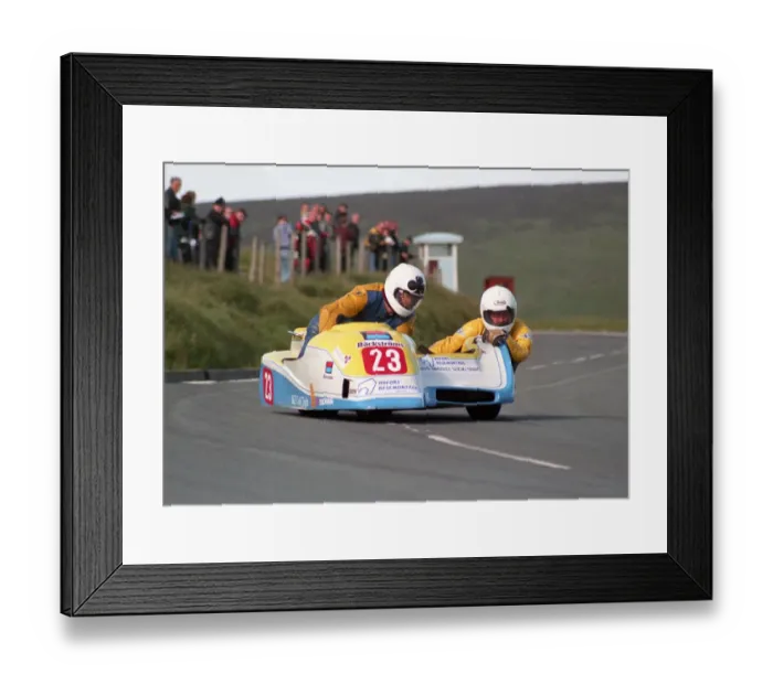 Framed Print : Lars Schwartz & Colin Hardman (LGMV Ireson Yamaha) 1999 Sidecar TT Framed Print : Lars Schwartz & Colin Hardman (LGMV Ireson Yamaha) 1999 Sidecar TT