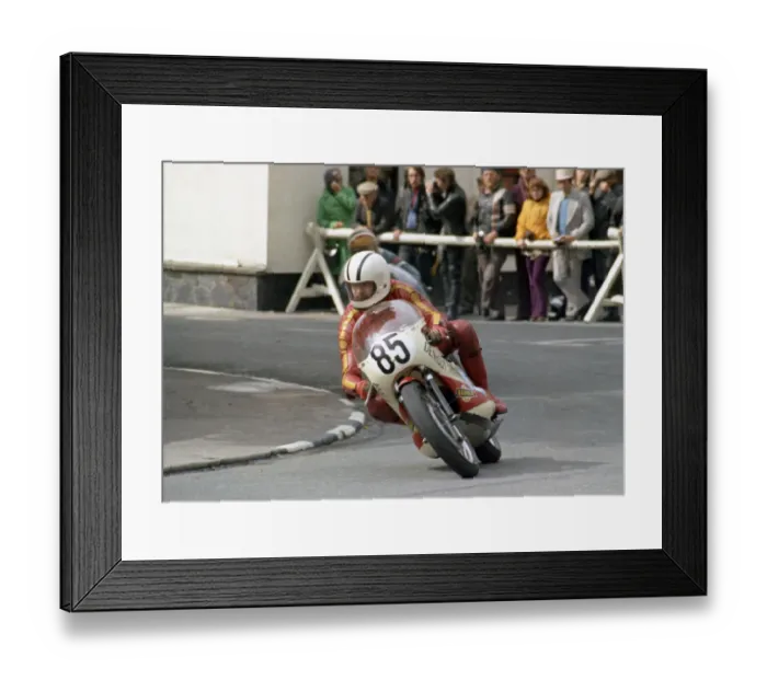 Framed Print : Alan Duffus (Oliver Yamaha) 1974 Junior Manx Grand Prix Framed Print : Alan Duffus (Oliver Yamaha) 1974 Junior Manx Grand Prix