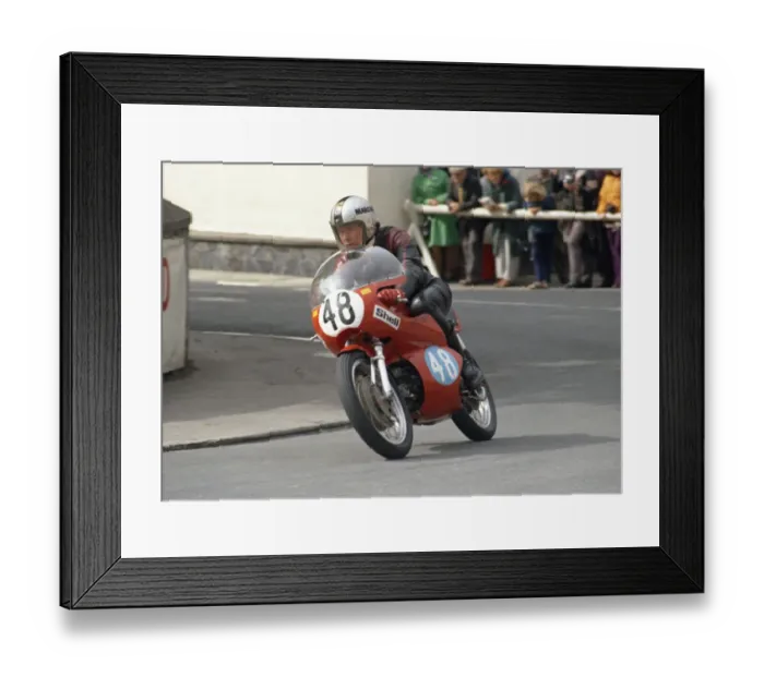 Framed Print : Tony Jones (Aermacchi) 1974 Junior Manx Grand Prix Framed Print : Tony Jones (Aermacchi) 1974 Junior Manx Grand Prix