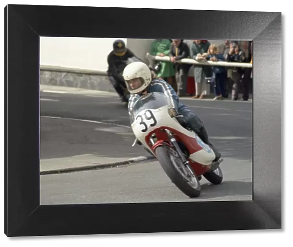 Dave Massan (Yamaha) 1974 Junior Manx Grand Prix