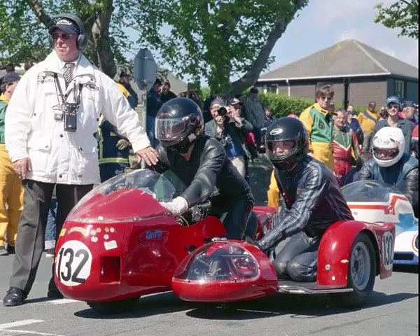 Nick Cutmore & Phillip Crellin (Windle Vincent) 2002 TT Parade Lap