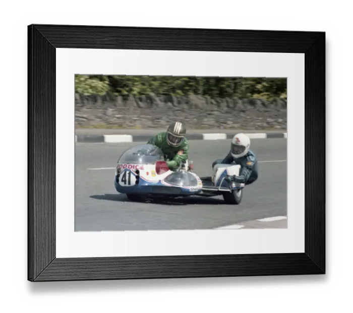 Framed Print : Mick Wortley & Nick Walker (Mick Boddice Kawasaki) 1979 Sidecar TT Framed Print : Mick Wortley & Nick Walker (Mick Boddice Kawasaki) 1979 Sidecar TT