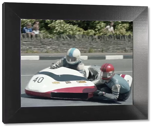 Vince Winstanley & Dave Smith (Suzuki) 1979 Sidecar TT