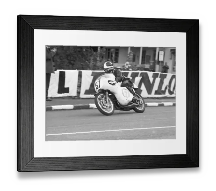 Framed Print : Robin Denny (Yamaha) 1966 Lightweight Manx Grand Prix Framed Print : Robin Denny (Yamaha) 1966 Lightweight Manx Grand Prix