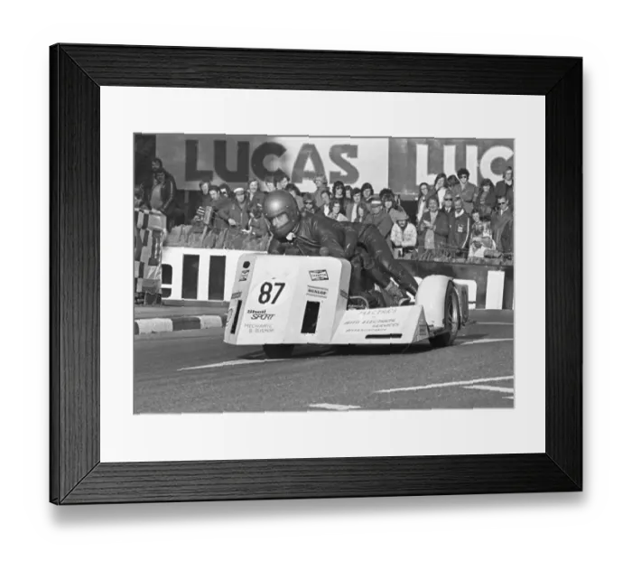 Framed Print : Reg Spooncer & John Herbert (Norton) 1973 750 Sidecar TT Framed Print : Reg Spooncer & John Herbert (Norton) 1973 750 Sidecar TT