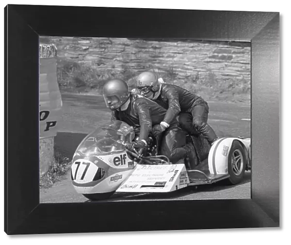 Reg Spooncer & John Herbert (Norton) 1975 1000 Sidecar TT
