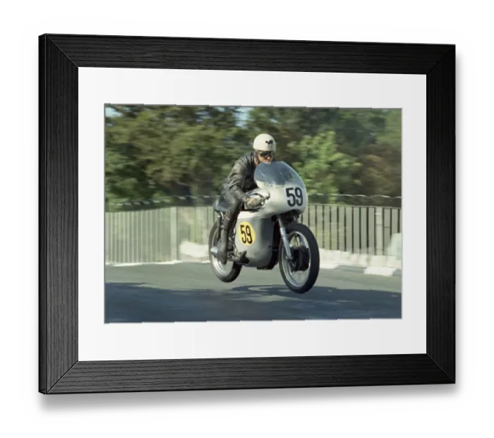 Framed Print : John Wetherall (Norton) 1967 Senior Manx Grand Prix Framed Print : John Wetherall (Norton) 1967 Senior Manx Grand Prix