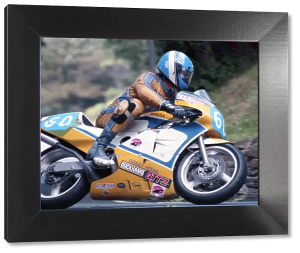 Kevin Strowger (Yamaha) 1990 Junior Manx Grand Prix