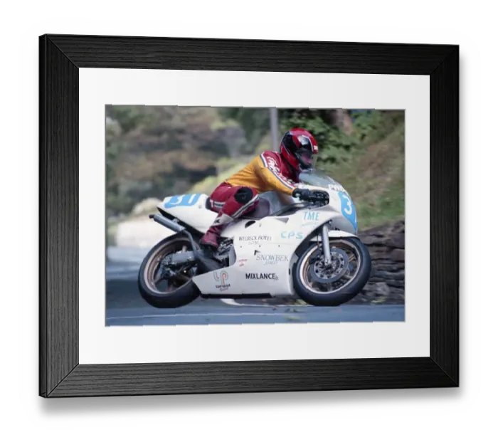 Framed Print : John Davies (Padgett Yamaha) 1990 Junior Manx Grand Prix Framed Print : John Davies (Padgett Yamaha) 1990 Junior Manx Grand Prix