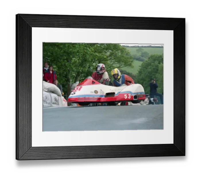 Framed Print : Dick Tapken & Ray Burns (Jacobs Honda) 2000 Sidecar TT Framed Print : Dick Tapken & Ray Burns (Jacobs Honda) 2000 Sidecar TT