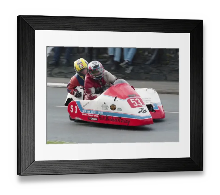 Framed Print : Dick Tapken & Ray Burns (Jacobs Honda) 2000 Sidecar TT Framed Print : Dick Tapken & Ray Burns (Jacobs Honda) 2000 Sidecar TT