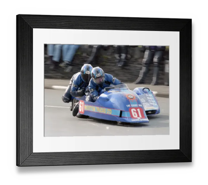 Framed Print : Rob Parker & Stuart Castles (Ireson Mistral) 2000 Sidecar TT Framed Print : Rob Parker & Stuart Castles (Ireson Mistral) 2000 Sidecar TT