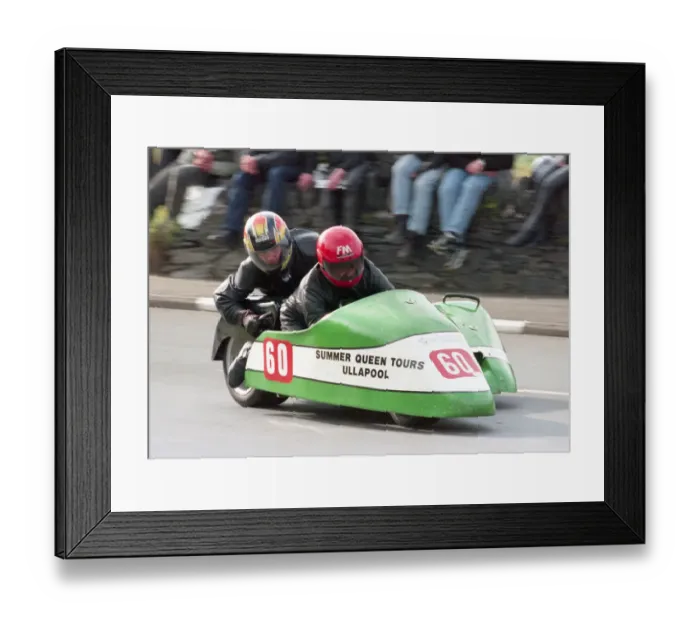 Framed Print : David Stone & Owen Dyke (Yamaha) 2000 Sidecar TT Framed Print : David Stone & Owen Dyke (Yamaha) 2000 Sidecar TT