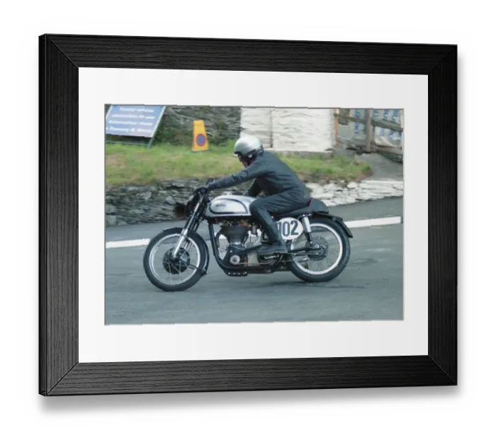 Framed Print : John Bennett (Norton) 2000 Classic Parade Lap Framed Print : John Bennett (Norton) 2000 Classic Parade Lap