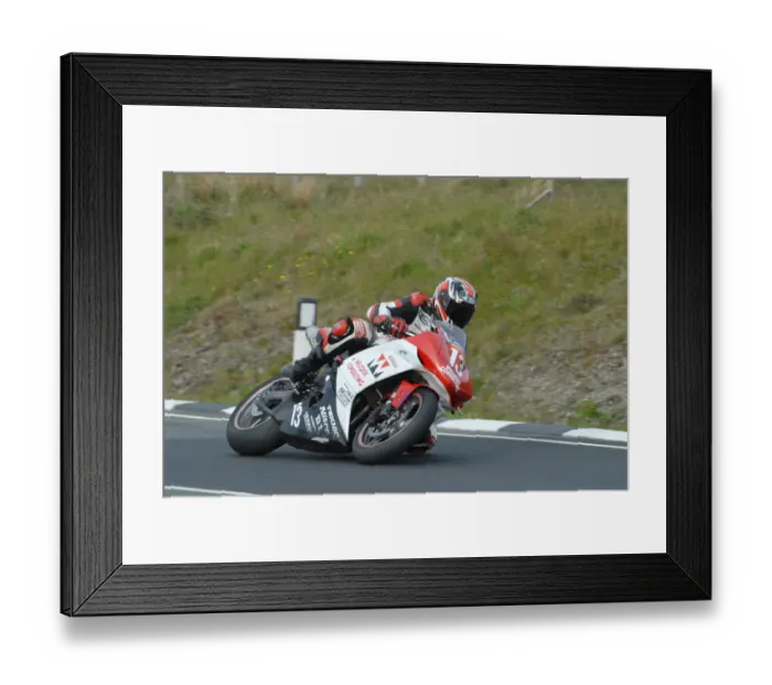 Framed Print : Dan Stewart (Yamaha) 2009 Superstock TT Framed Print : Dan Stewart (Yamaha) 2009 Superstock TT