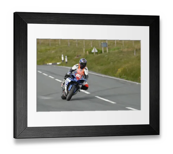 Framed Print : Roberto Antonellini (Yamaha) 2009 Superstock TT Framed Print : Roberto Antonellini (Yamaha) 2009 Superstock TT