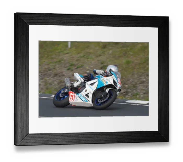 Framed Print : Luis Carreira (Suzuki) 2009 Superstock TT Framed Print : Luis Carreira (Suzuki) 2009 Superstock TT