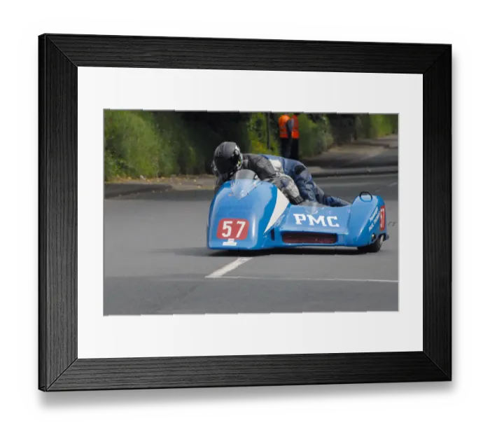 Framed Print : Nigel Smith & Paul Thomas (Ireson Kawasaki) 2009 Sidecar TT