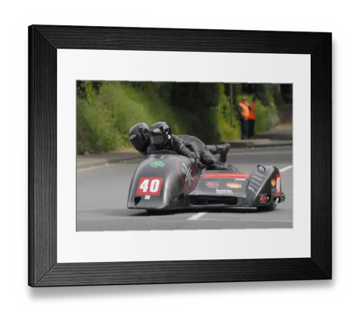 Framed Print : Mick Donovan & Aidan Browne (Ireson Yamaha) 2009 Sidecar TT Framed Print : Mick Donovan & Aidan Browne (Ireson Yamaha) 2009 Sidecar TT