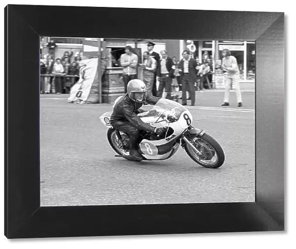 Joe Lindsay (Yamaha) 1973 Junior Manx Grand Prix