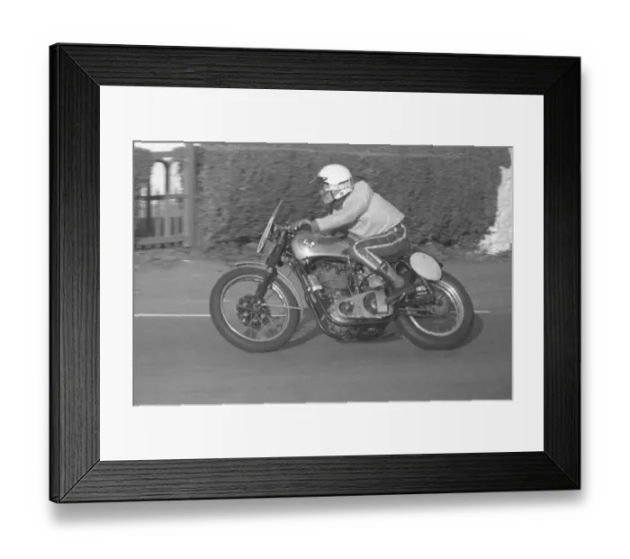 Framed Print : Harry Long (BSA) 1984 Senior Classic Manx Grand Prix Framed Print : Harry Long (BSA) 1984 Senior Classic Manx Grand Prix