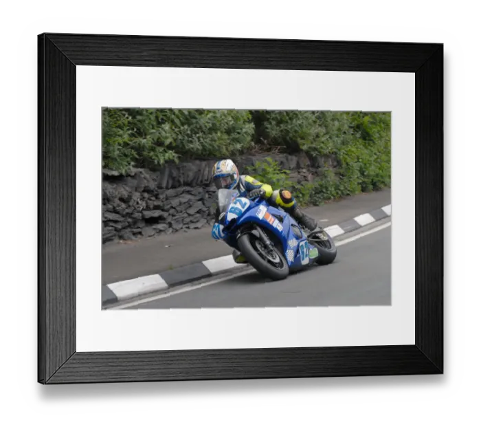 Framed Print : John Crellin (Yamaha) 2009 Supersport TT Framed Print : John Crellin (Yamaha) 2009 Supersport TT