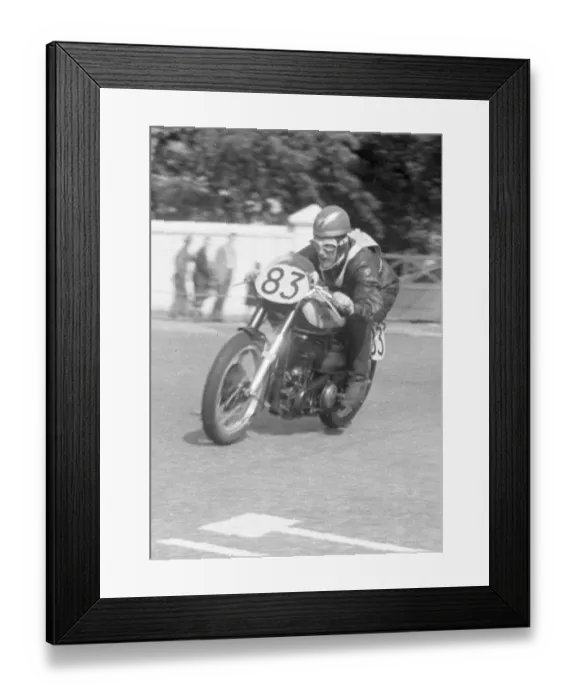 Framed Print : Frank Norris (Norton) 1951 Senior Manx Grand Prix Framed Print : Frank Norris (Norton) 1951 Senior Manx Grand Prix