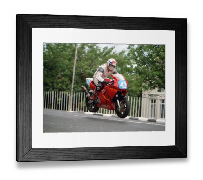 Framed Print : Andy Neve (Honda) 1995 Newcomers Manx Grand Prix Framed Print : Andy Neve (Honda) 1995 Newcomers Manx Grand Prix