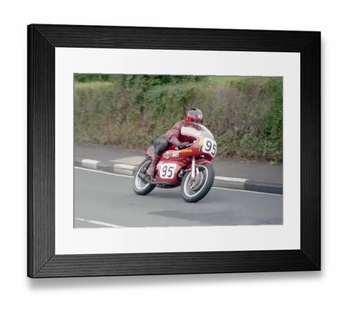 Framed Print : Ronnie Niven (Aermacchi) 1985 Junior Classic Manx Grand Prix Framed Print : Ronnie Niven (Aermacchi) 1985 Junior Classic Manx Grand Prix