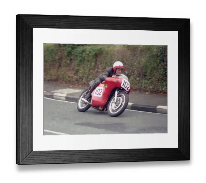 Framed Print : Ben Noble (Norton) 1985 Junior Classic Manx Grand Prix Framed Print : Ben Noble (Norton) 1985 Junior Classic Manx Grand Prix
