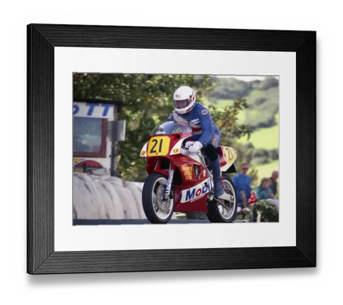 Framed Print : Paul Orritt (Yamaha) 1990 Newcomers Manx Grand Prix Framed Print : Paul Orritt (Yamaha) 1990 Newcomers Manx Grand Prix