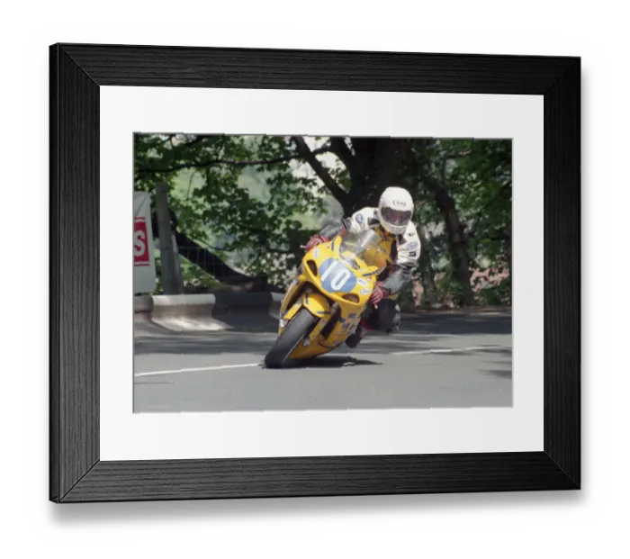 Framed Print : Nigel Davies (Suzuki) 2002 Junior 600 TT Framed Print : Nigel Davies (Suzuki) 2002 Junior 600 TT