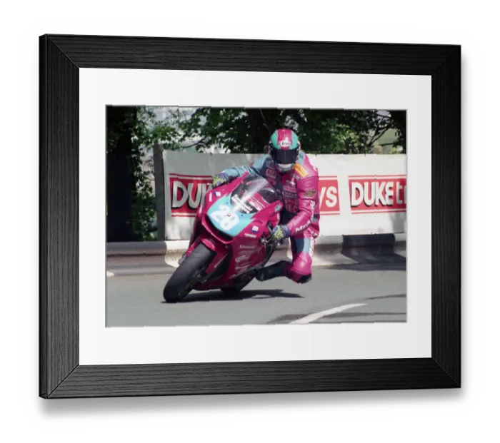 Framed Print : Ryan Farquhar (McAdoo Kawasaki) 2002 Junior 600 TT Framed Print : Ryan Farquhar (McAdoo Kawasaki) 2002 Junior 600 TT