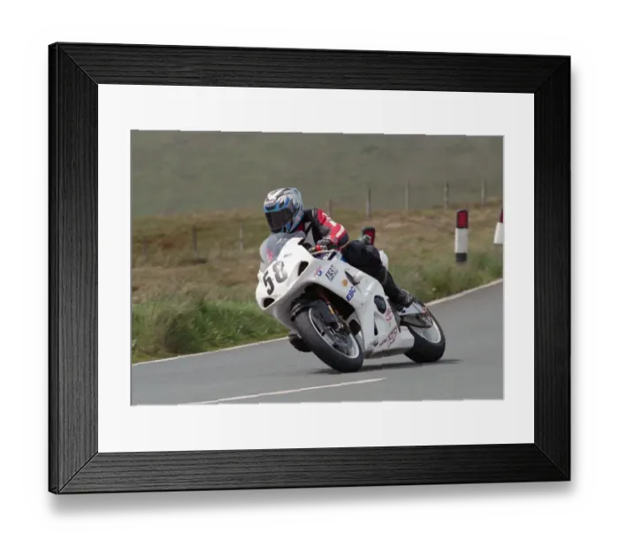 Framed Print : John Read (Suzuki) 2002 Formula One TT Framed Print : John Read (Suzuki) 2002 Formula One TT
