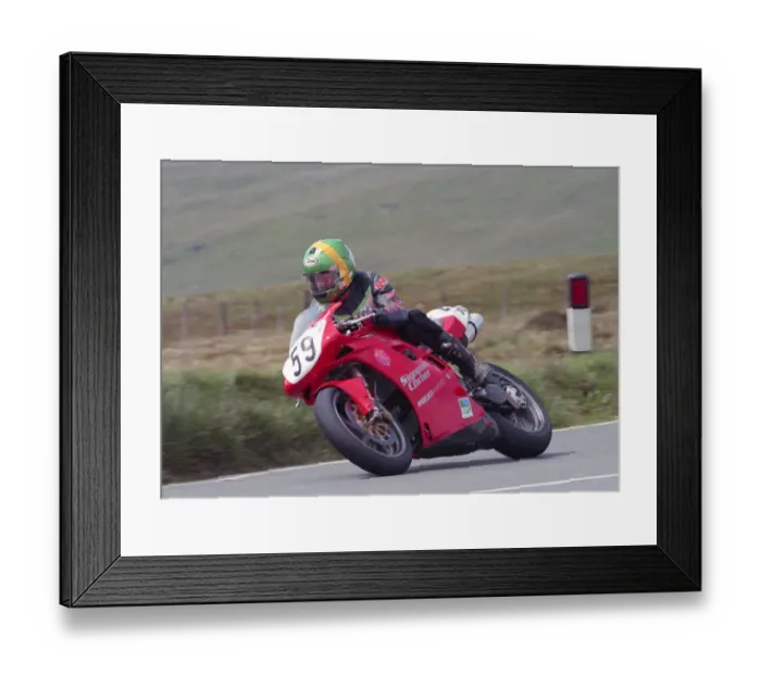 Framed Print : Chris McGahan (Ducati) 2002 Formula One TT