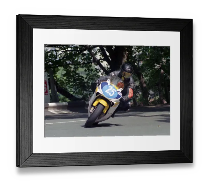 Framed Print : Chris Hook (Honda) 2002 Junior 600 TT Framed Print : Chris Hook (Honda) 2002 Junior 600 TT