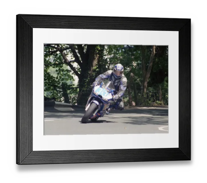 Framed Print : Dan Stewart (Yamaha) 2002 Junior 600 TT Framed Print : Dan Stewart (Yamaha) 2002 Junior 600 TT